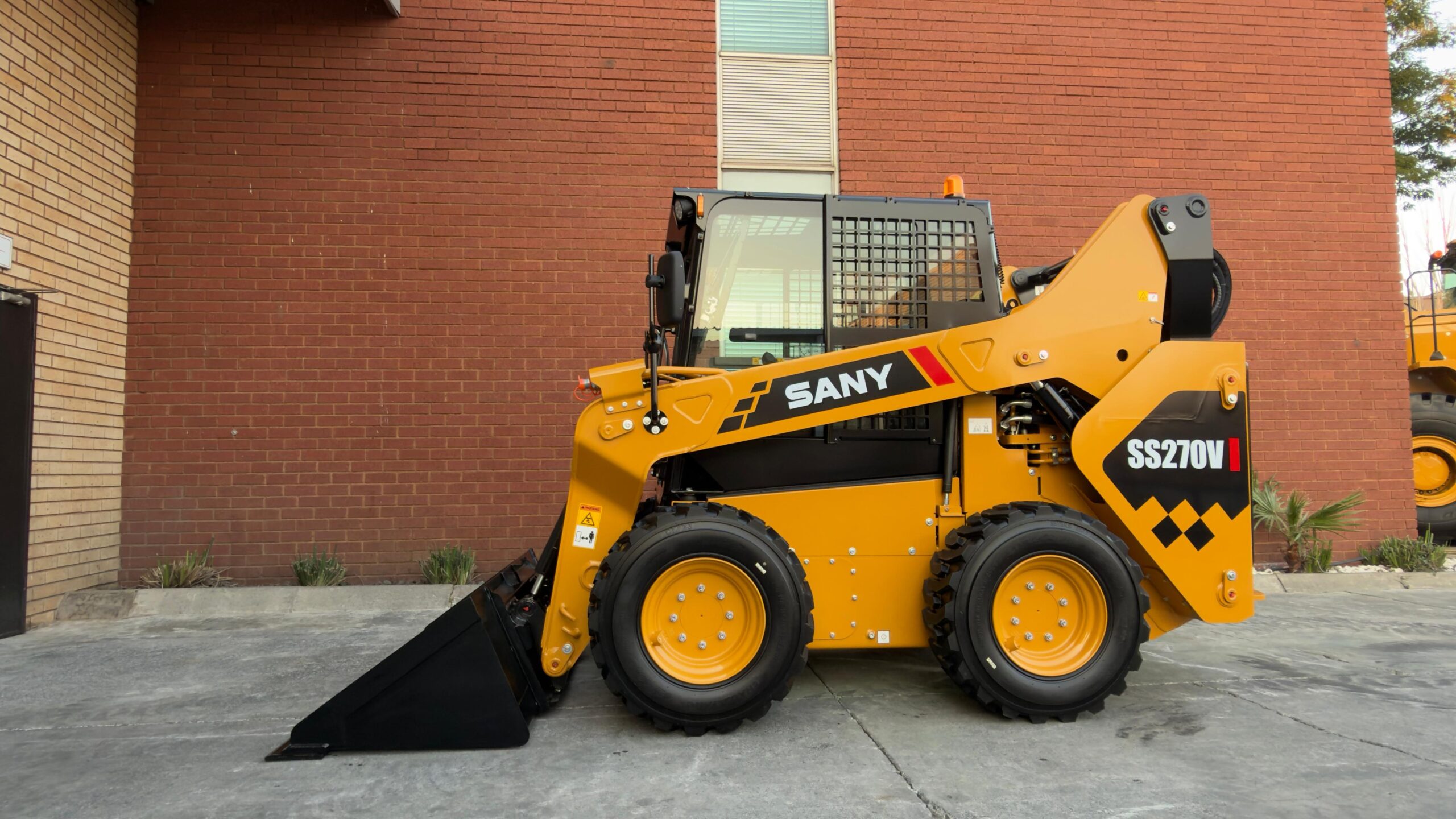 SANY Skid Steer - Image 3