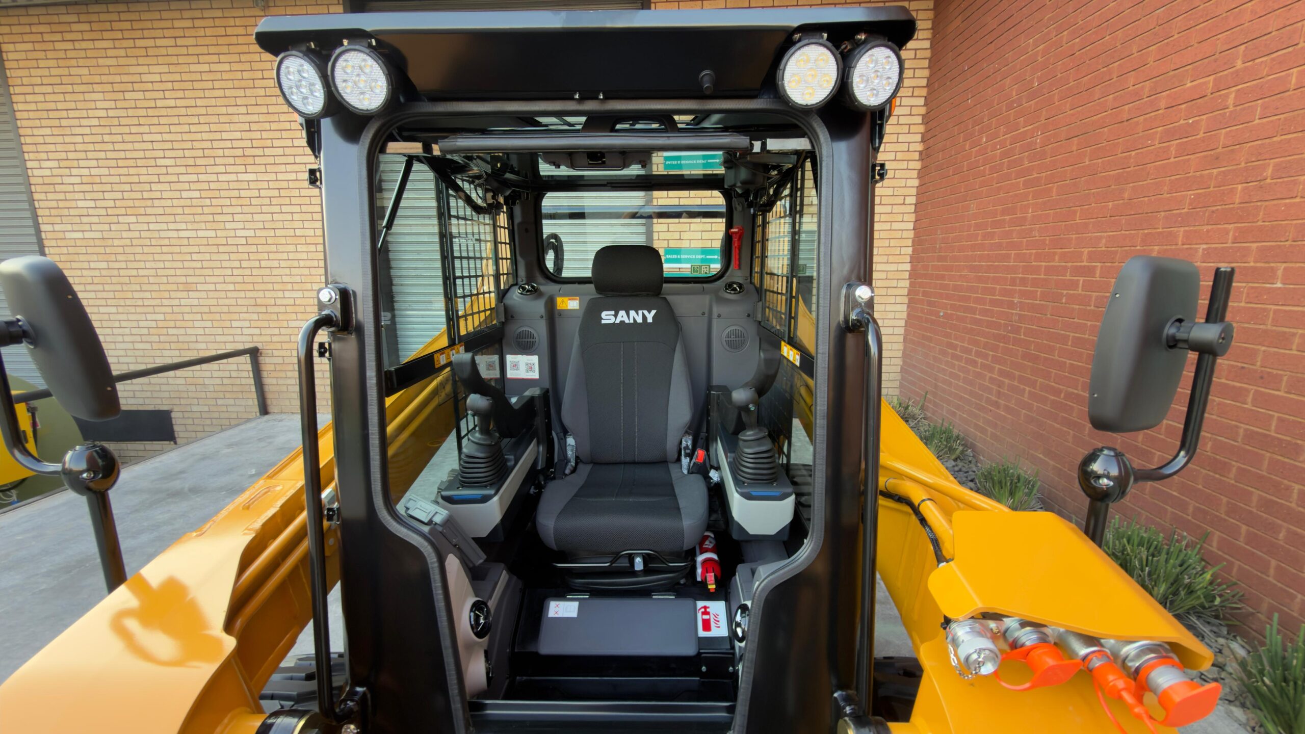 SANY Skid Steer - Image 4